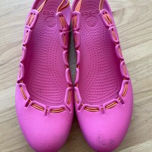 Croc sling back pink slip on
